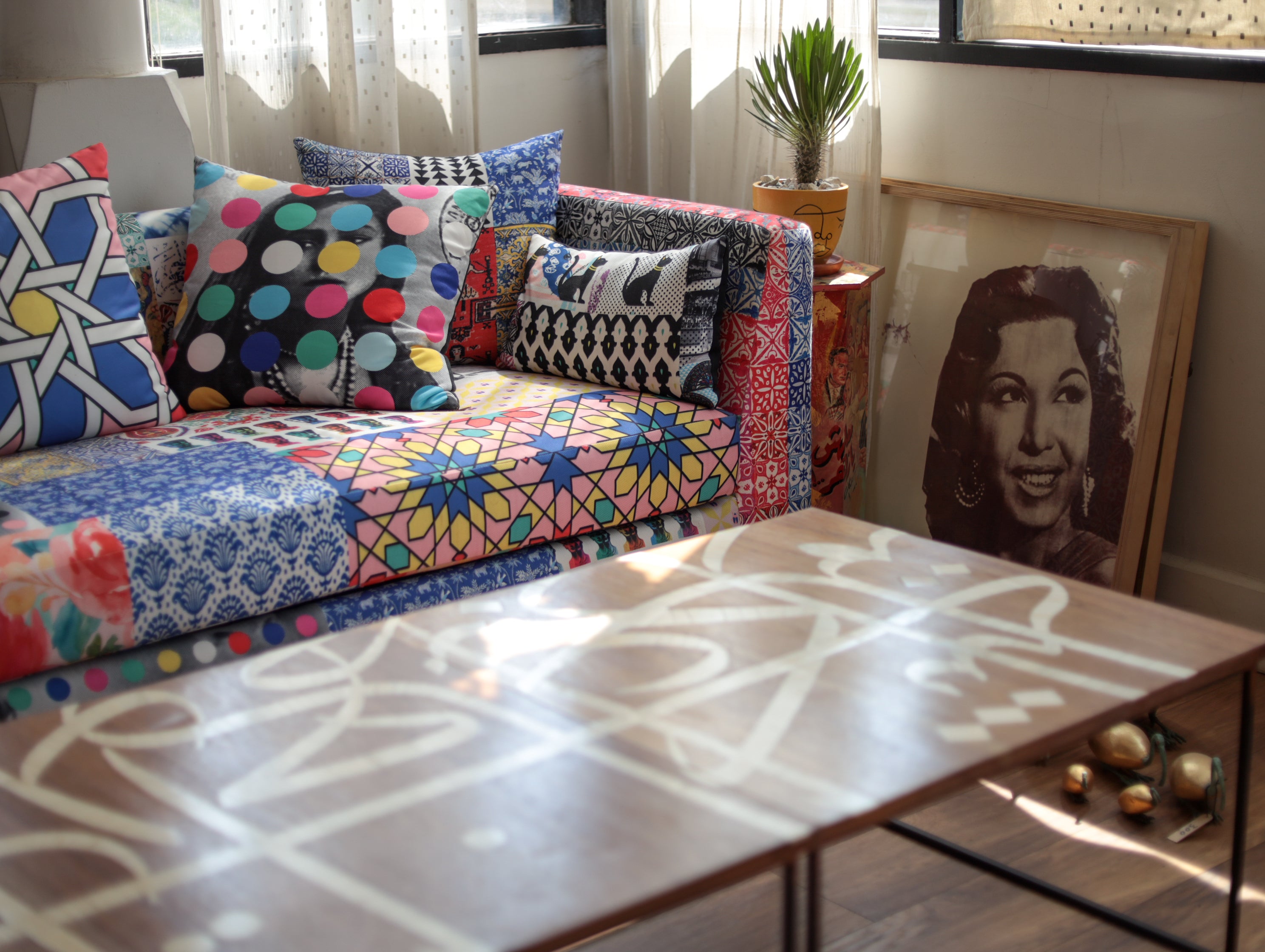 Cabaret couch