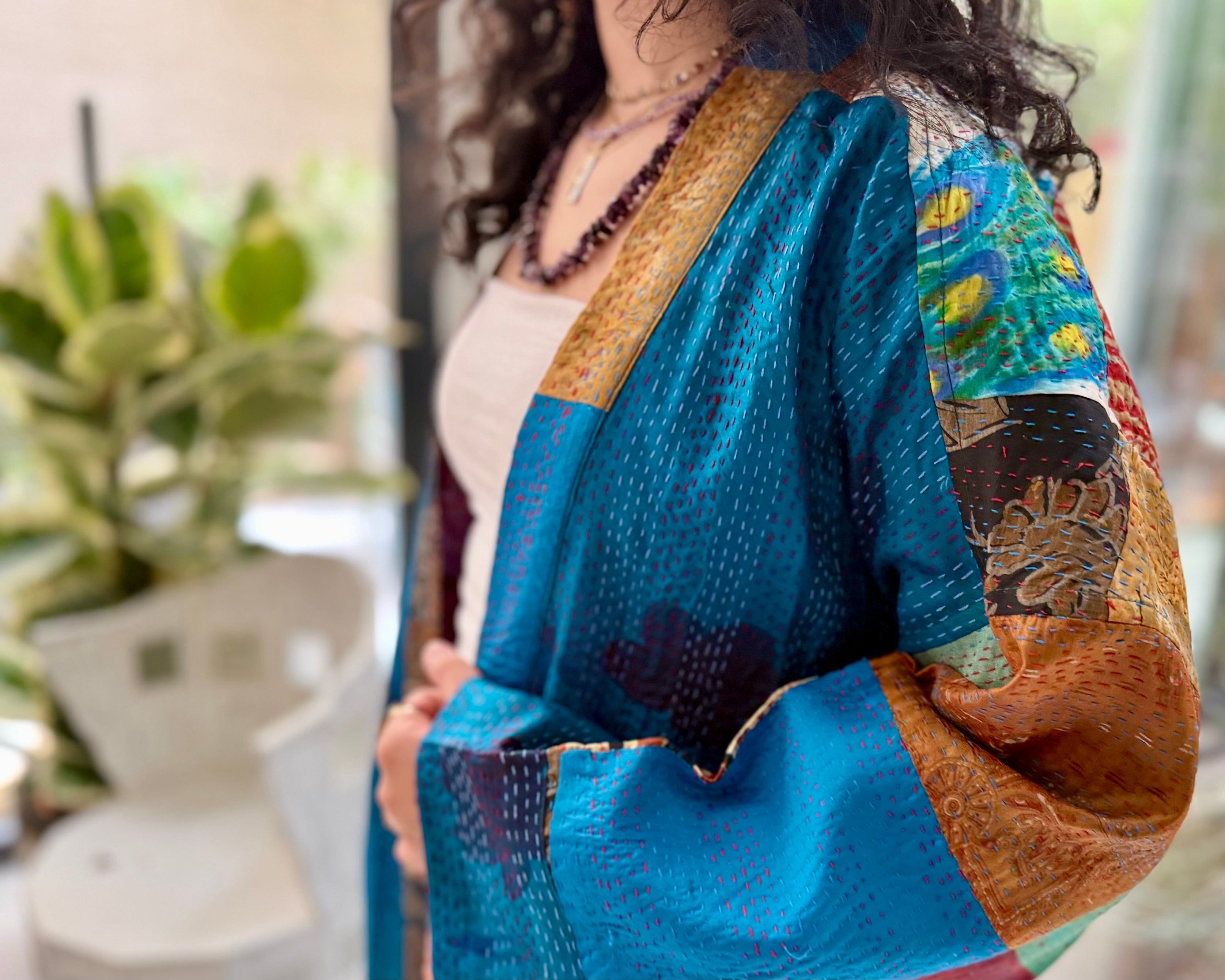 Peacock Courtyard | Bahaar Tale Abaya