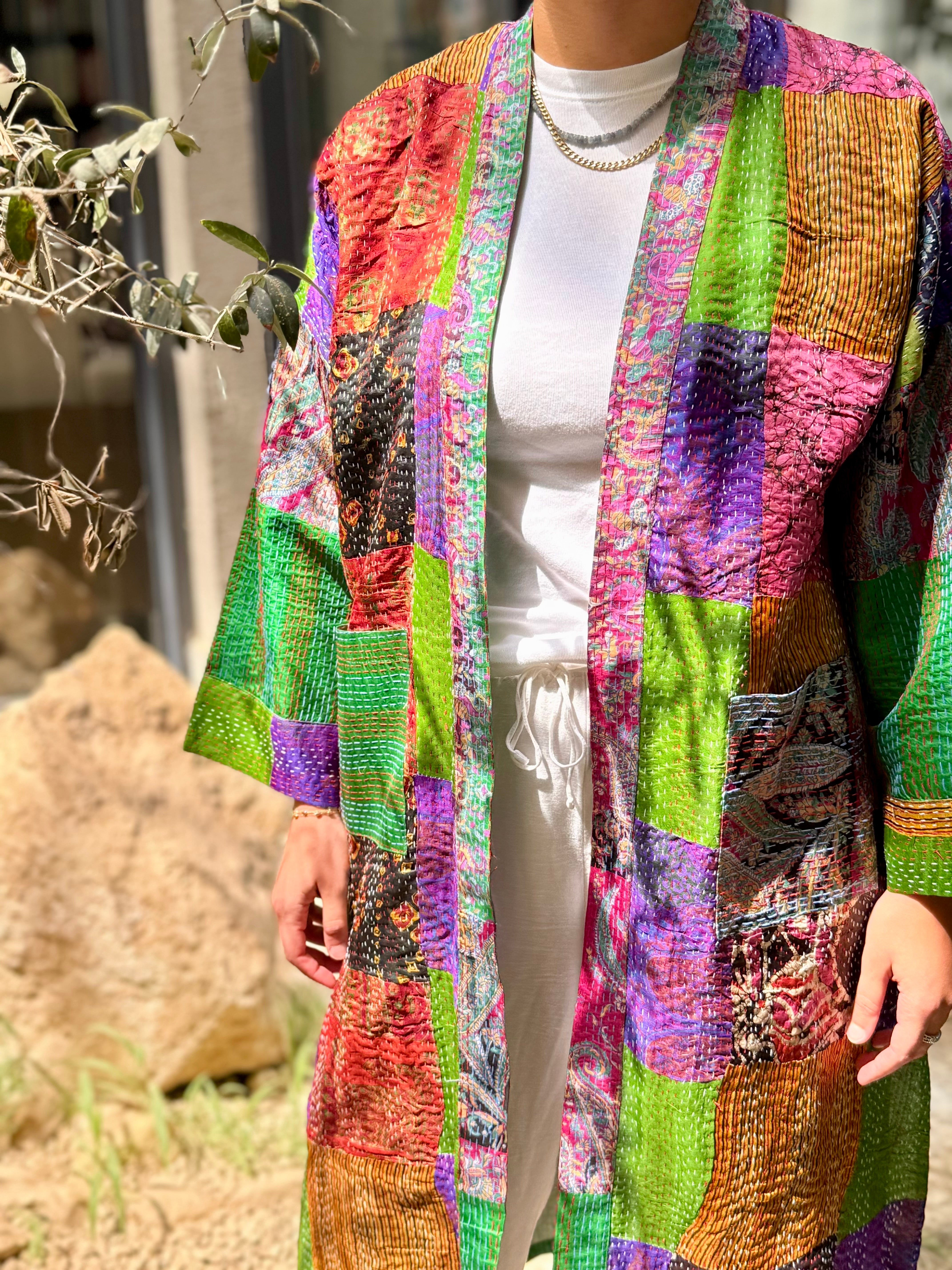 Peacock Courtyard | Alhambra Tiles Abaya