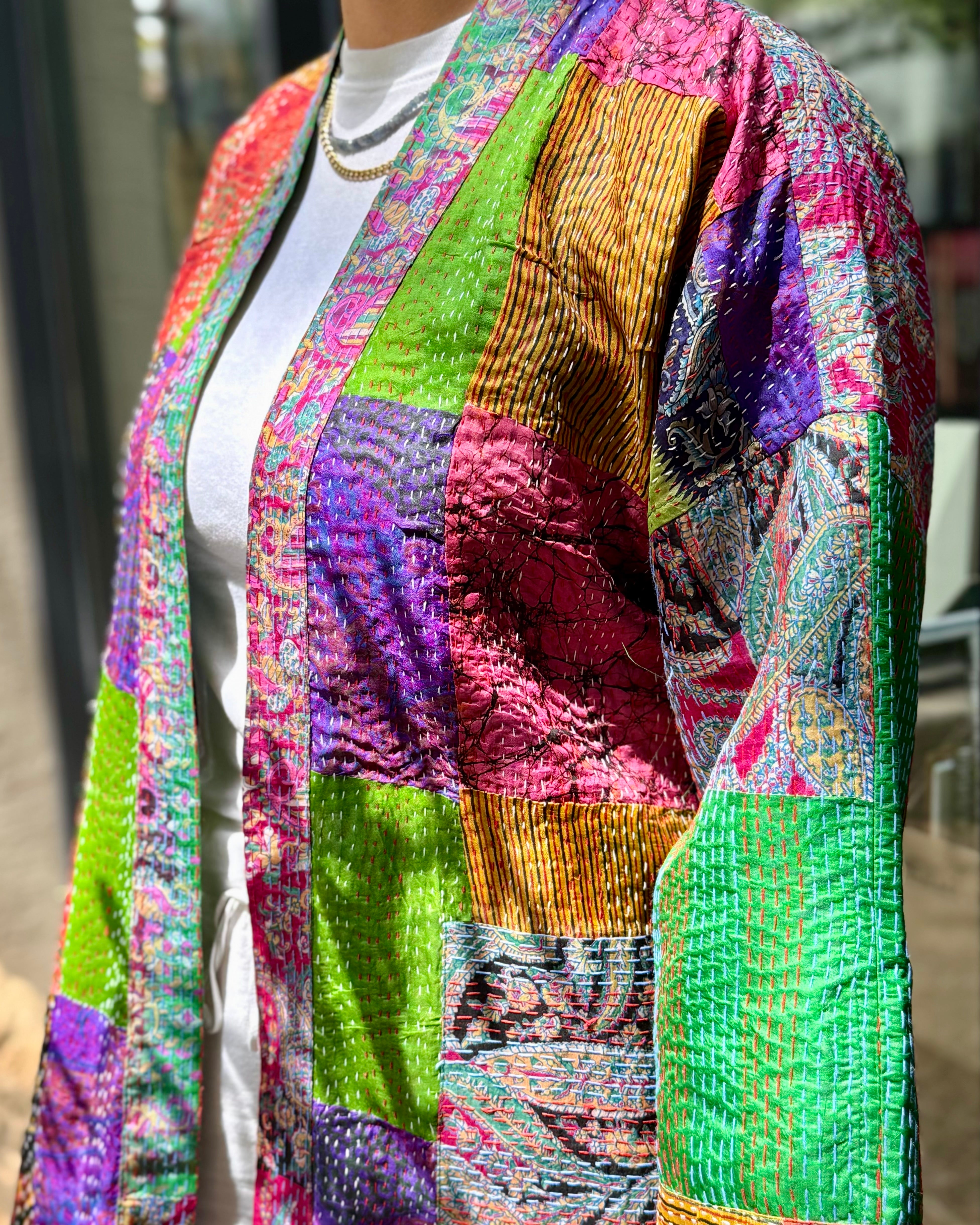 Peacock Courtyard | Alhambra Tiles Abaya