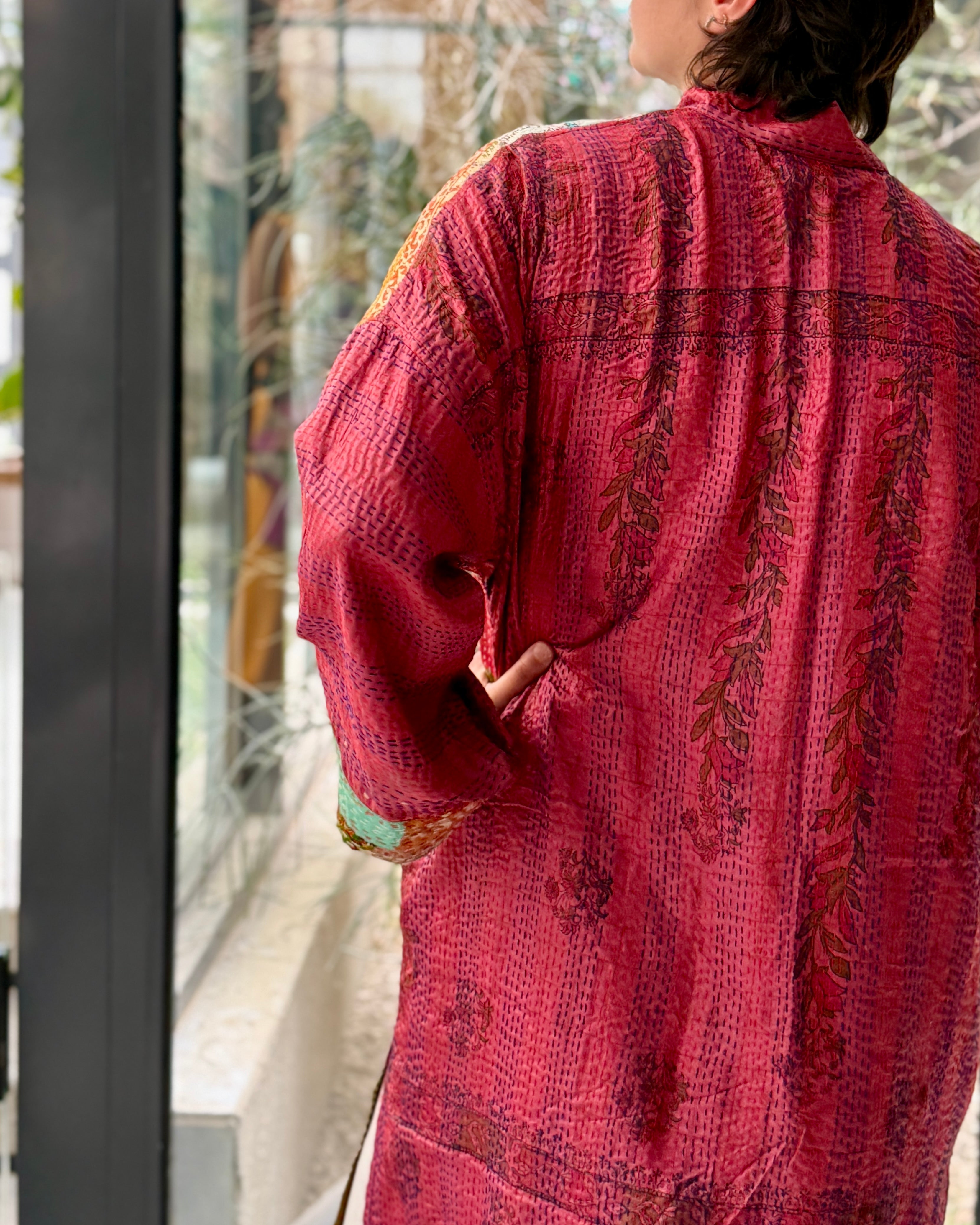 Spice Market Rhapsody | Checkered Maroon Rose